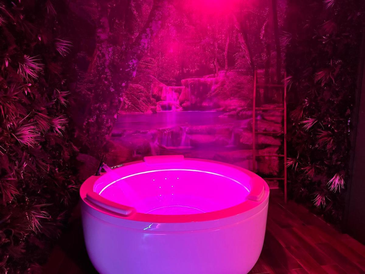 Narbnb - Jungle Suite - Jacuzzi - Centre - Clim 纳博讷 外观 照片